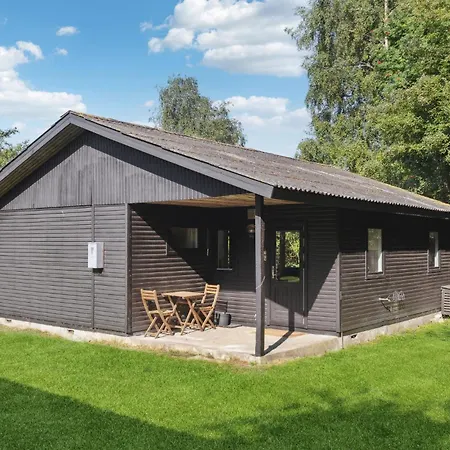 2 Bedroom Gorgeous In *